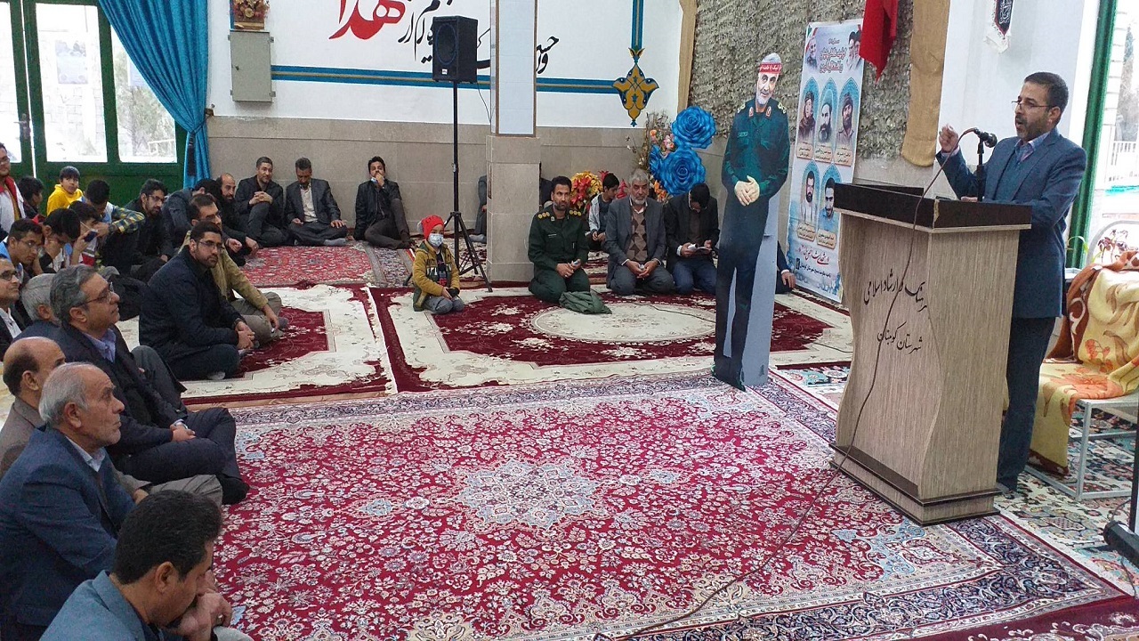شاعران باید به اهل بیت تمسک داشته باشند