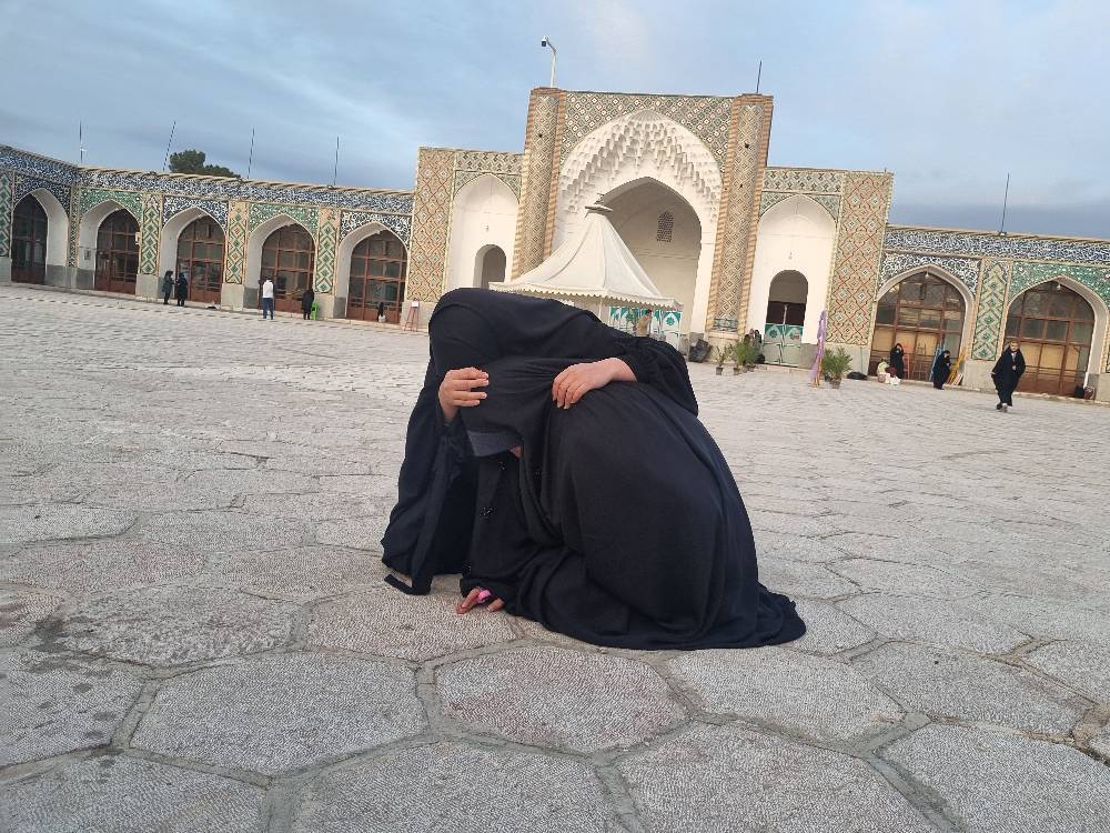 جلوه&zwnj;های از لحظات آخر اعتکاف در مساجد کرمان