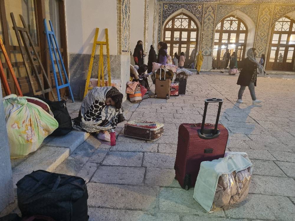 جلوه&zwnj;های از لحظات آخر اعتکاف در مساجد کرمان