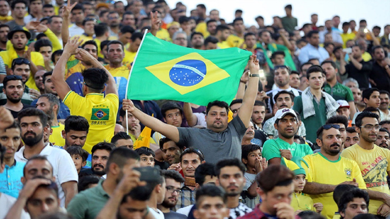 صدور مجوز حضور هواداران در دیدار صنعت نفت آبادان و پرسپولیس