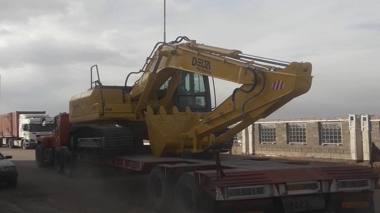 تحویل یک دستگاه بیل مکانیکی به فرادنبه