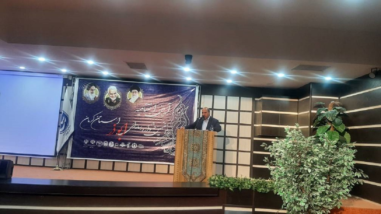 خبر و اطلاع رسانی درست، دشمن را به زانو در می‌آورد