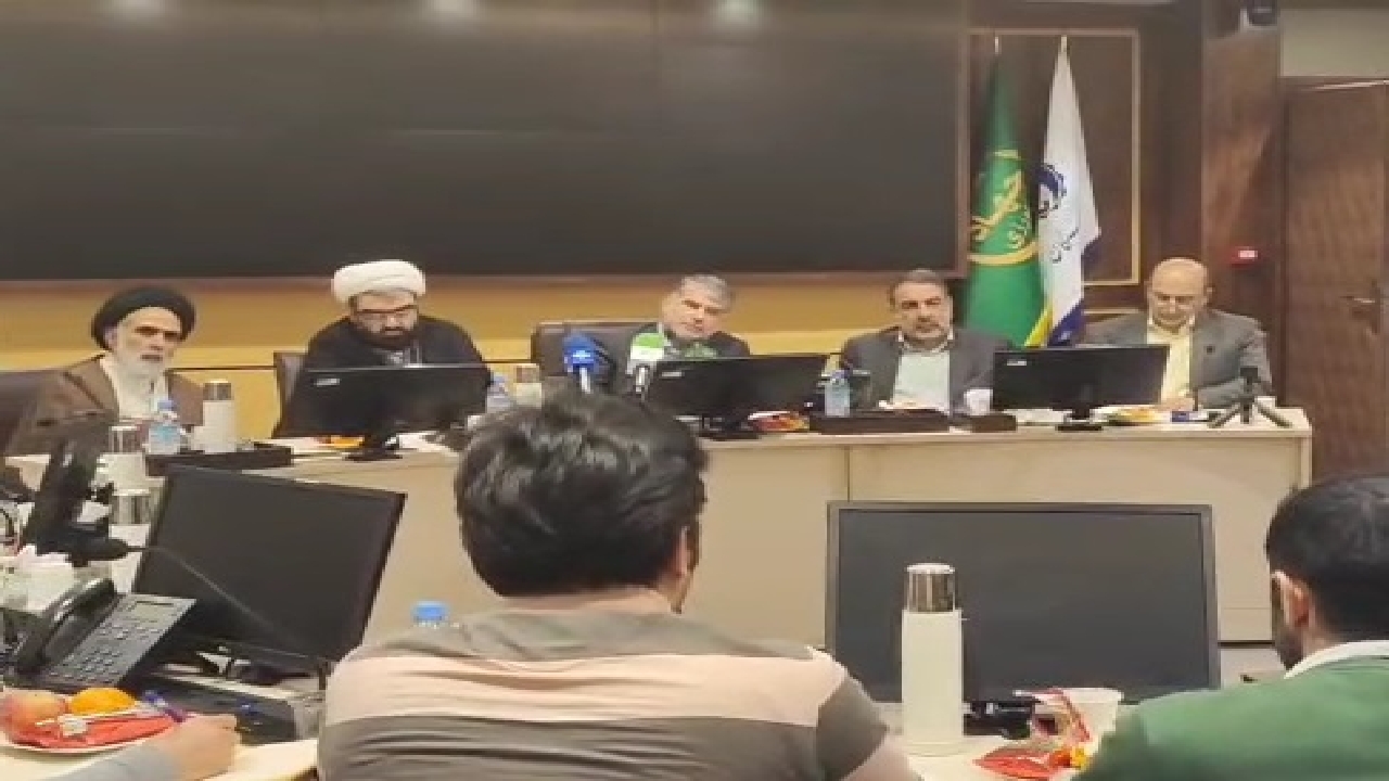 گفت و گوی مستقیم نخبگان و مسئولان کشور امری ضروری است