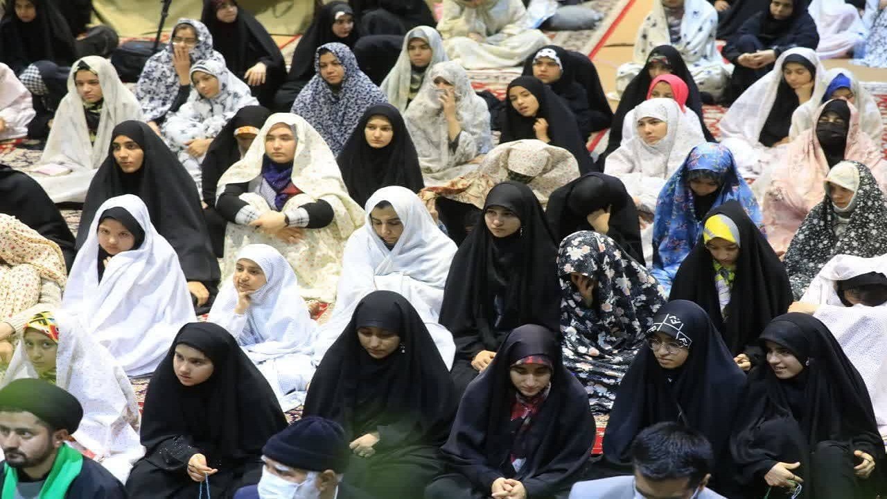 بهره مندی ۹۰۰ معتکف از آموزش‌های همگانی هلال احمر