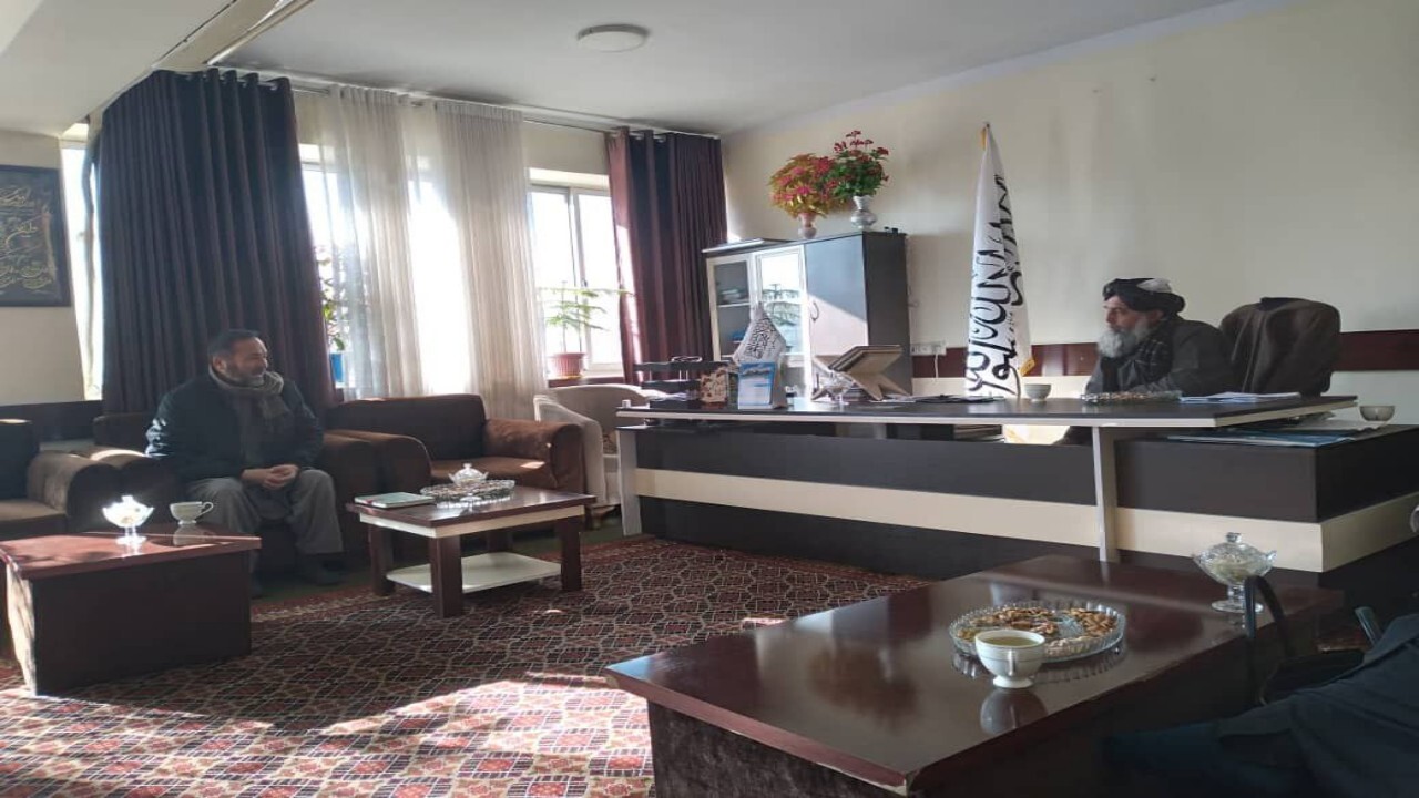 نماینده یوناما در بامیان و والی این ولایت مسائل افغانستان را بررسی کردند