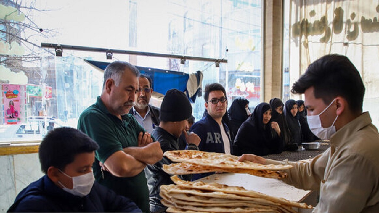 افزایش سهمیه آرد و ساعت پخت نانوایی‌ ها در خاش
