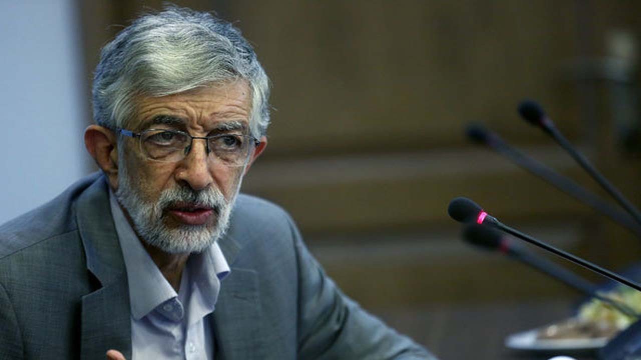 بازخوانی نقش استعمار انگلیس در حکومت قاجار و پهلوی