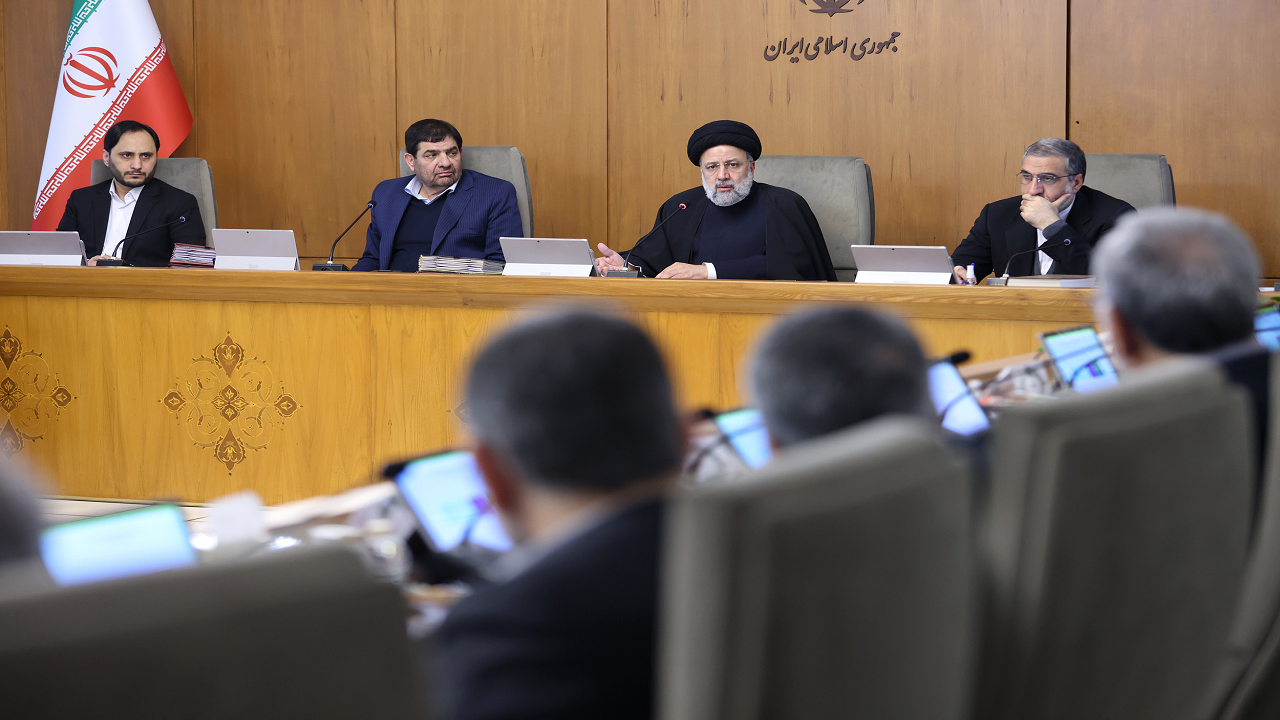 دریافت خودرو خارج از ضابطه تخلف است