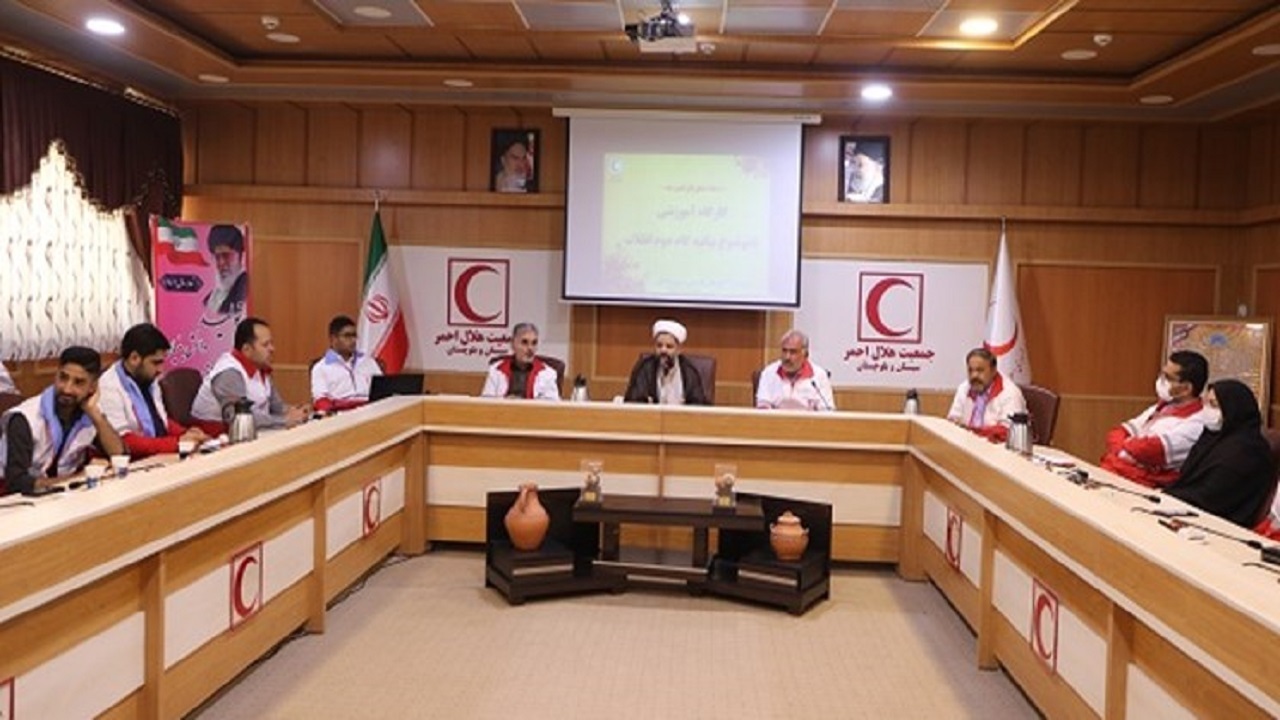 خدمت به خلق خدا مهمترین کار برای خداست