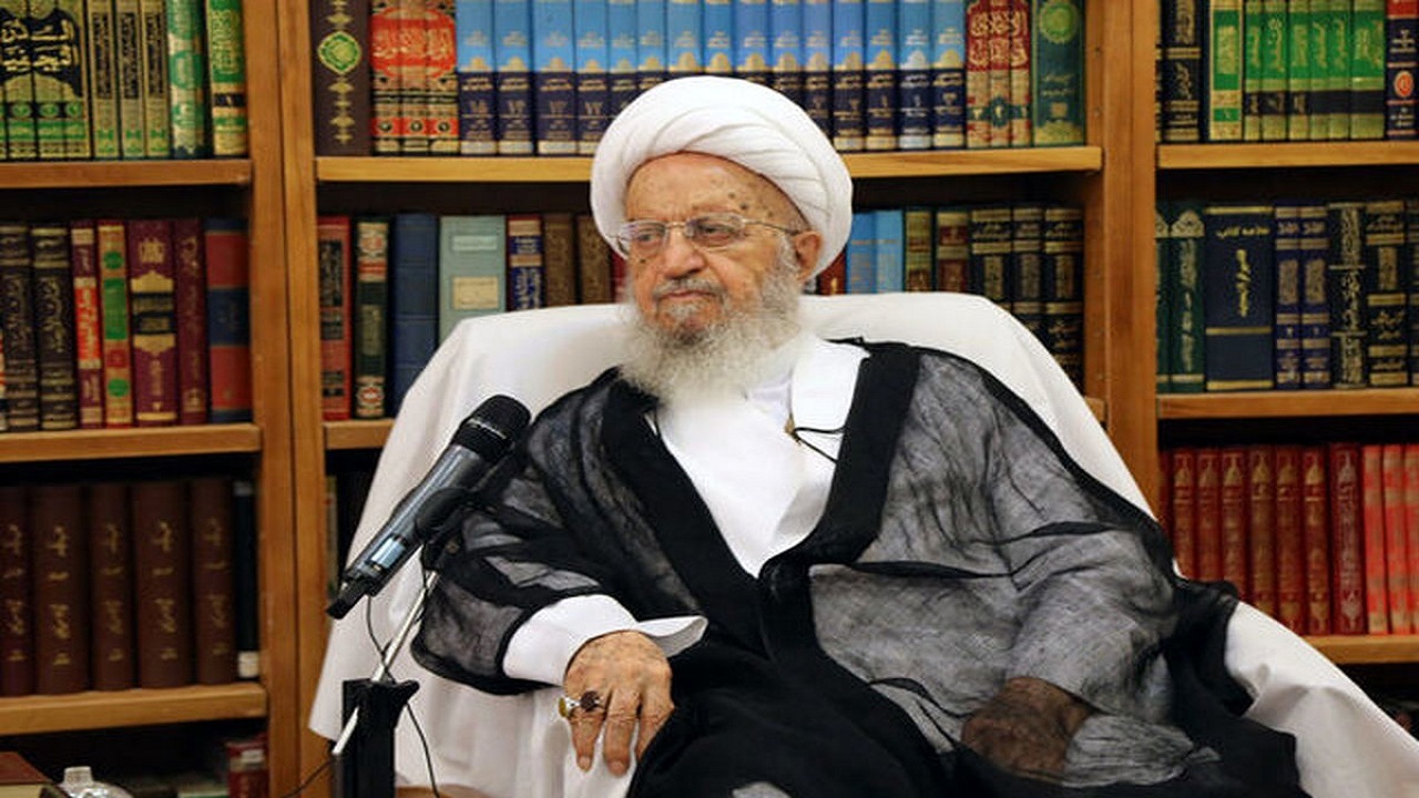آیت‌ الله مکارم شیرازی درگذشت همسر آیت‌ الله سبحانی را تسلیت گفت