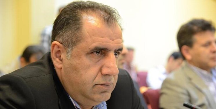 گیر کردن عضو کمیته داوران در آسانسور