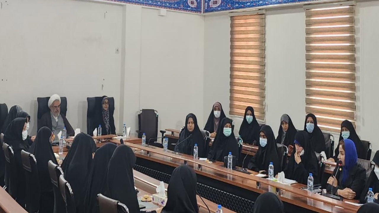 نقش آفرینی بانوان هرمزگانی در جامعه با حفظ عفت درجامعه 