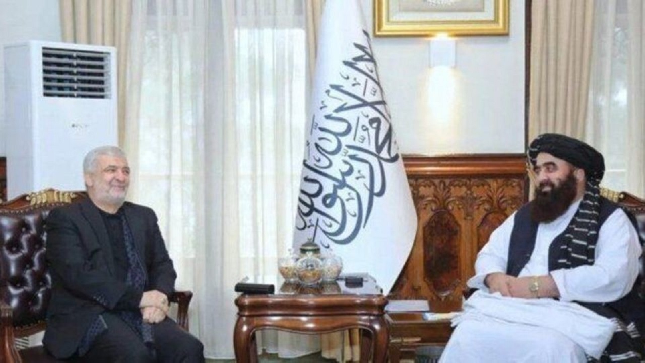گفت‌وگوی کاظمی قمی با امیرخان متقی درباره حق‌آبه هیرمند