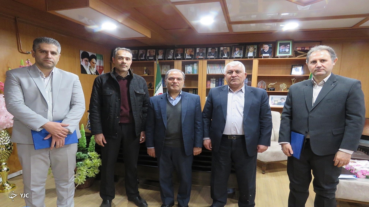 برگزاری آیین تودیع و معارفه رئیس اداره تعاون، کار و رفاه اجتماعی مهاباد