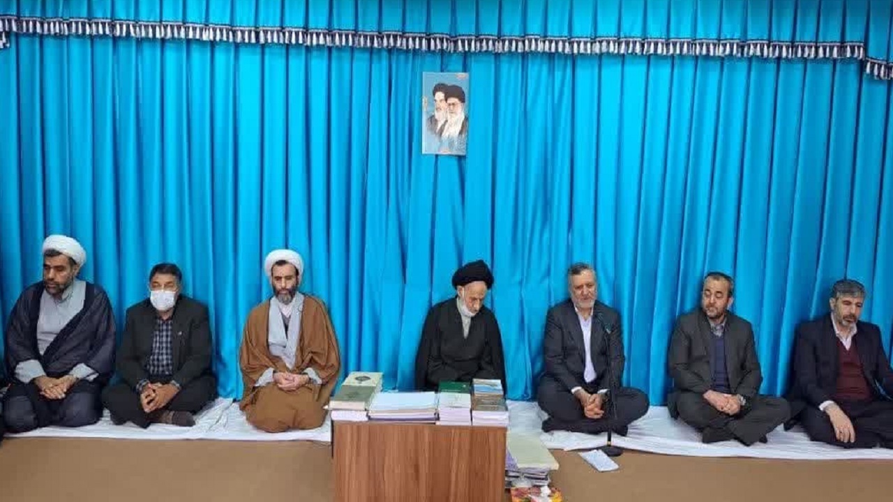 توجه به ظرفیت معادن کویر مرکزی نیاز به صادرات نفت را کاهش می دهد