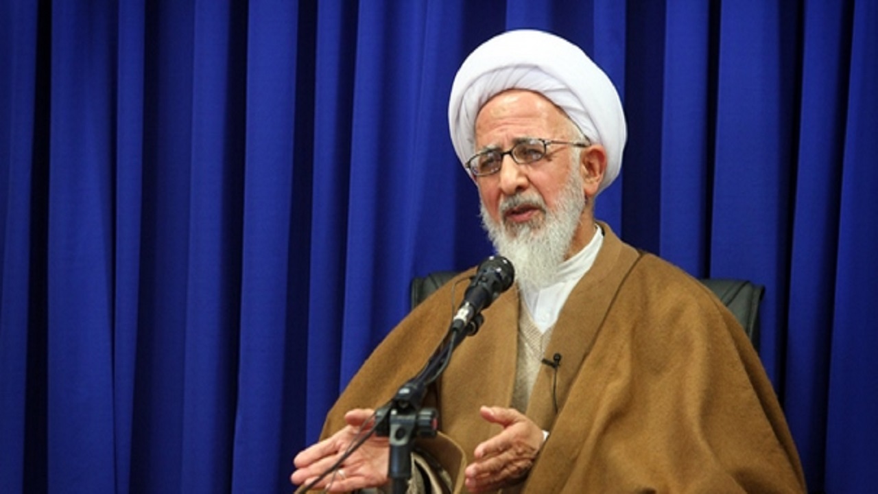 آیت الله جوادی آملی:باید همگان در حفظ ارزش‌های انقلاب بکوشند