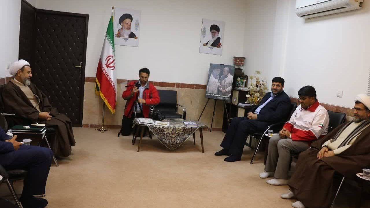 ریل گذاری قوی در هلال احمر بنا کنید