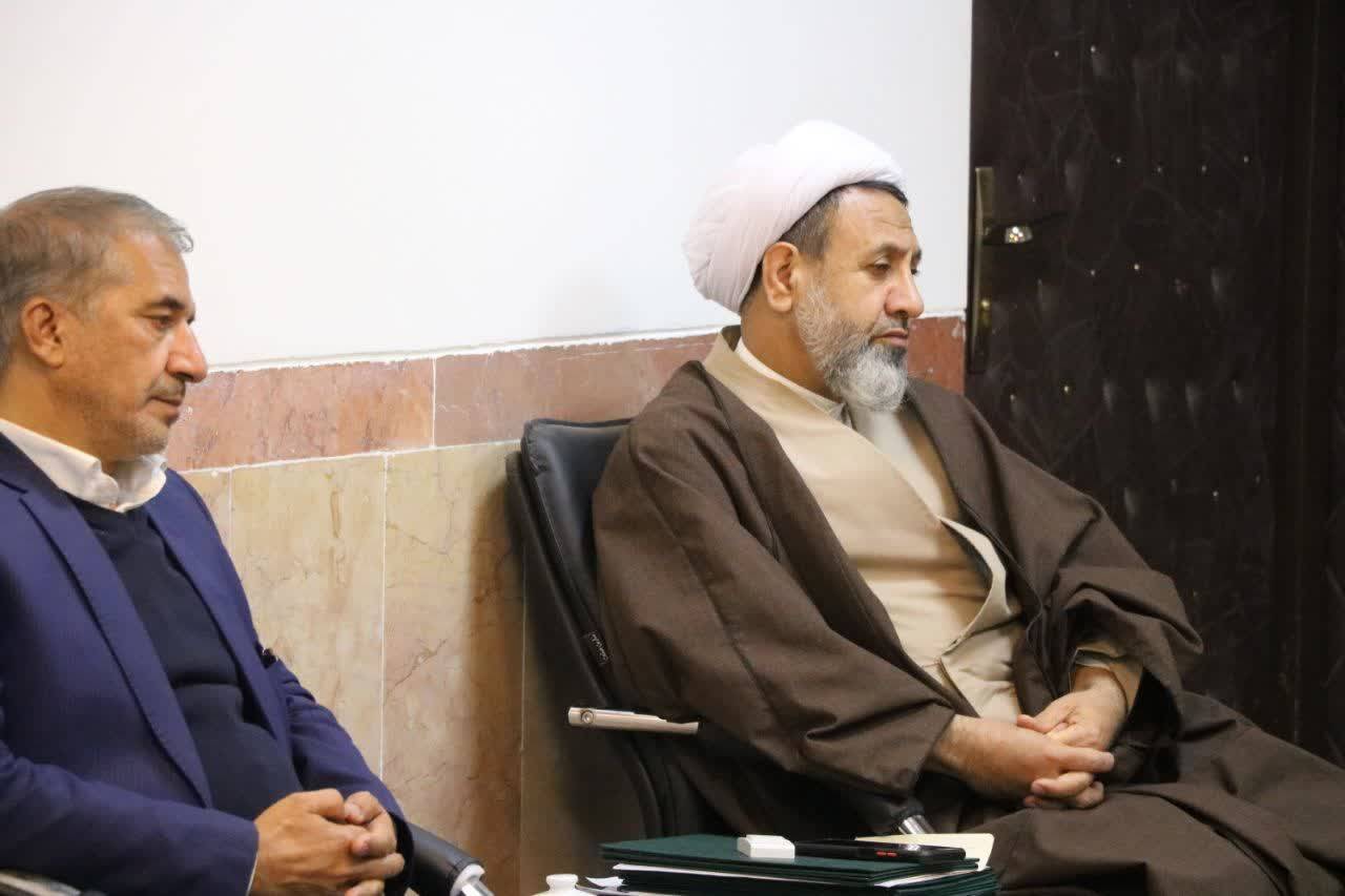 ریل گذاری قوی در هلال احمر بنا کنید