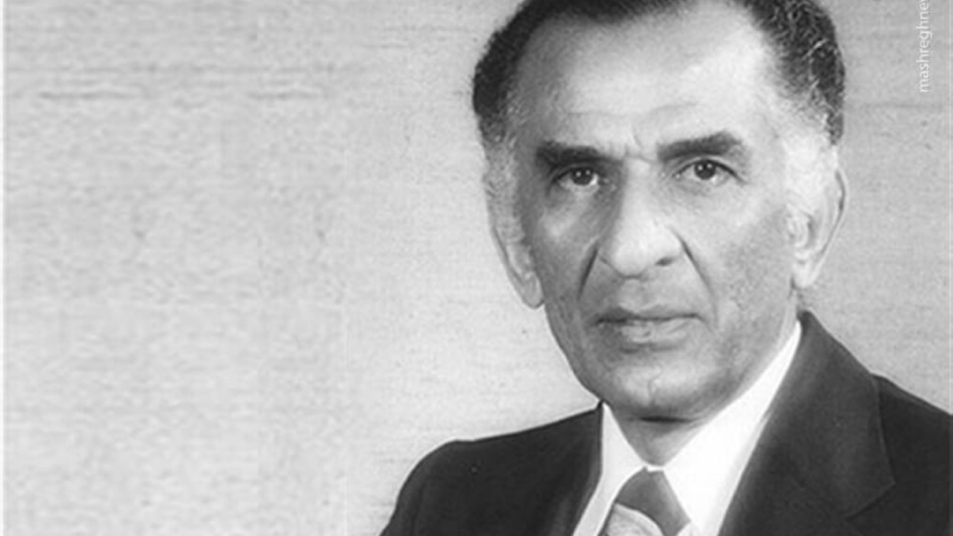 همه مردان شاه پس از کودتا؛ آموزگار بدآموز + فیلم