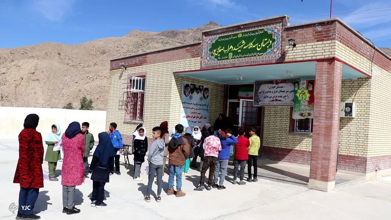 ۳ مدرسه در شهرستان ایذه به مناسبت دهه فجر افتتاح شد