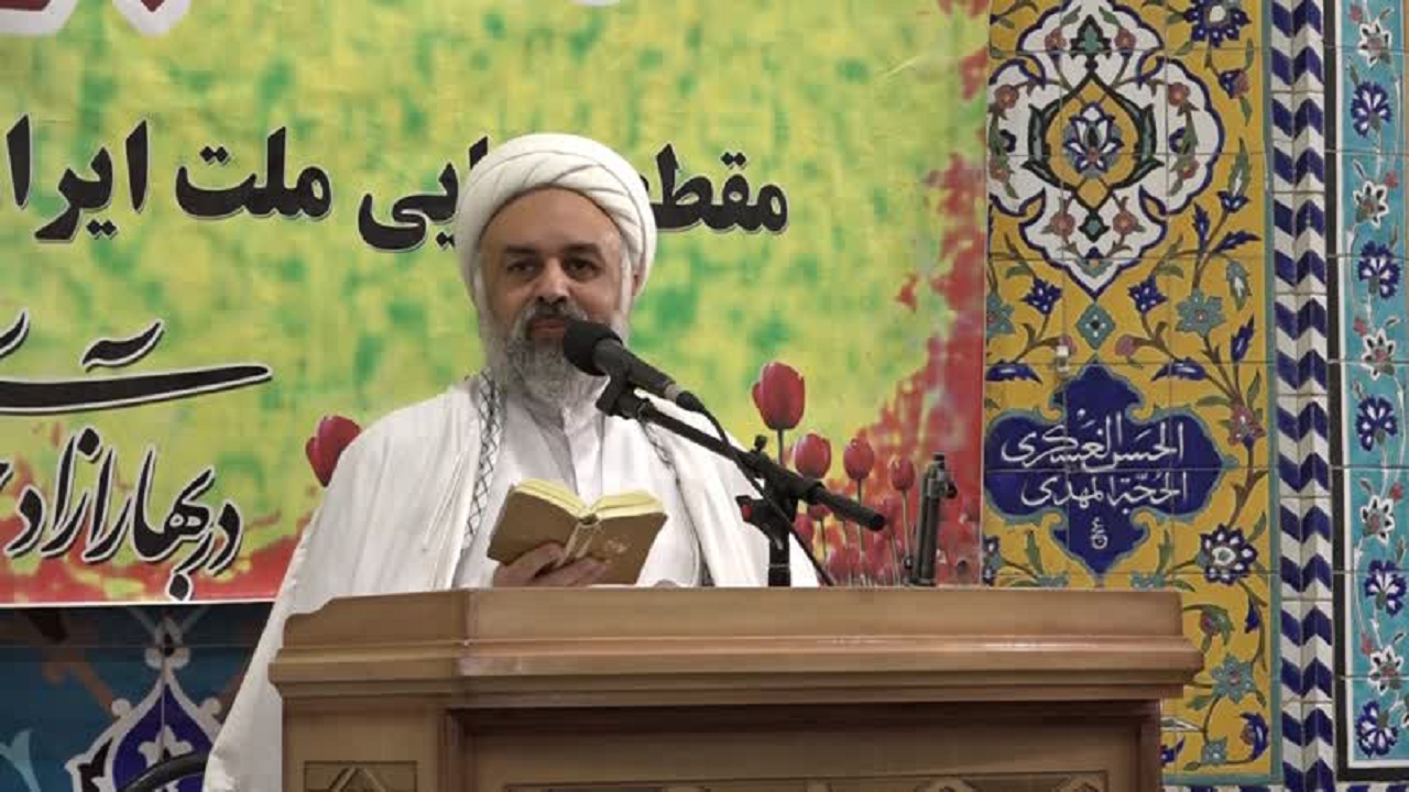 وحدت تفرقه‌افکنی دشمنان را نقش برآب می‌کند