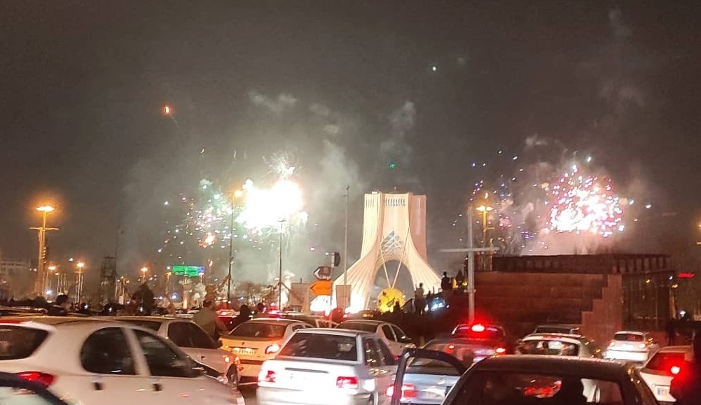 نورافشانی ۸۰۰ نقطه شهر تهران در شب پیروزی انقلاب اسلامی