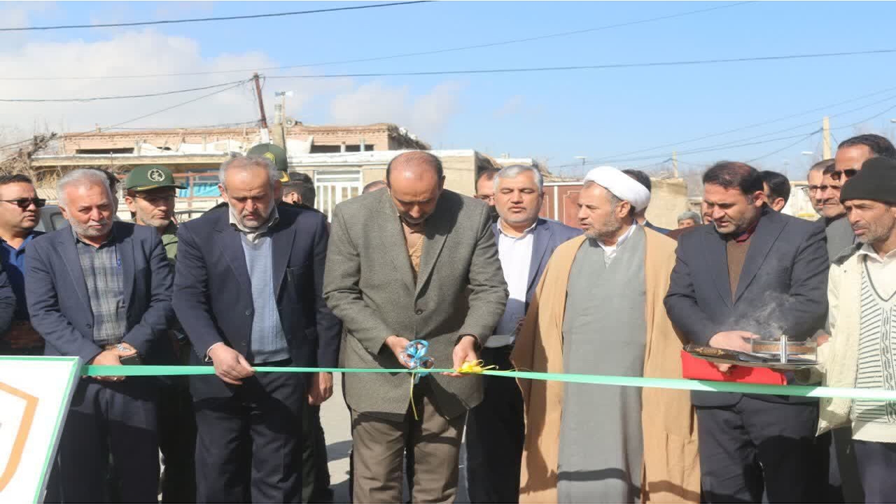 بهره‌برداری و کلنگ‌زنی ۳۱ طرح در بوانات