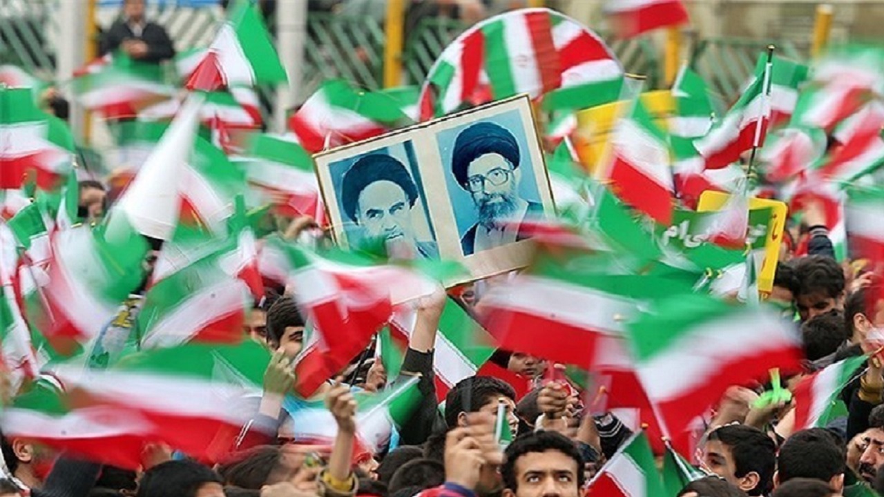 راهپیمایی ۲۲ بهمن نشان دهنده عظمت و شکوه انقلاب است