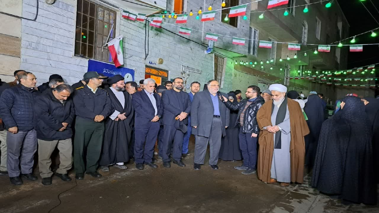 سردادن بانگ الله‌اکبر همزمان با سراسر کشور در قزوین