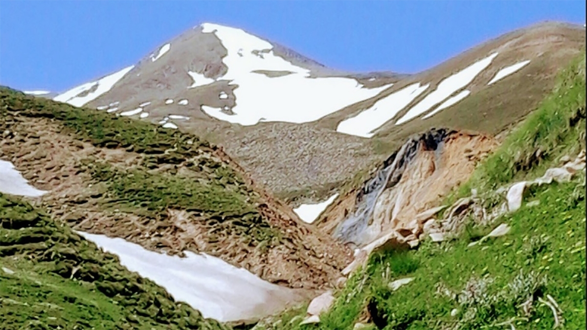 معرفی روستای چاهک در خراسان رضوی + فیلم