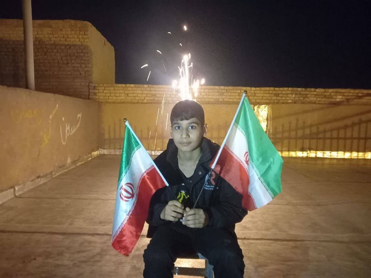 جشن پیروزی انقلاب و نورافشانی در سراسر کشور + فیلم و تصاویر