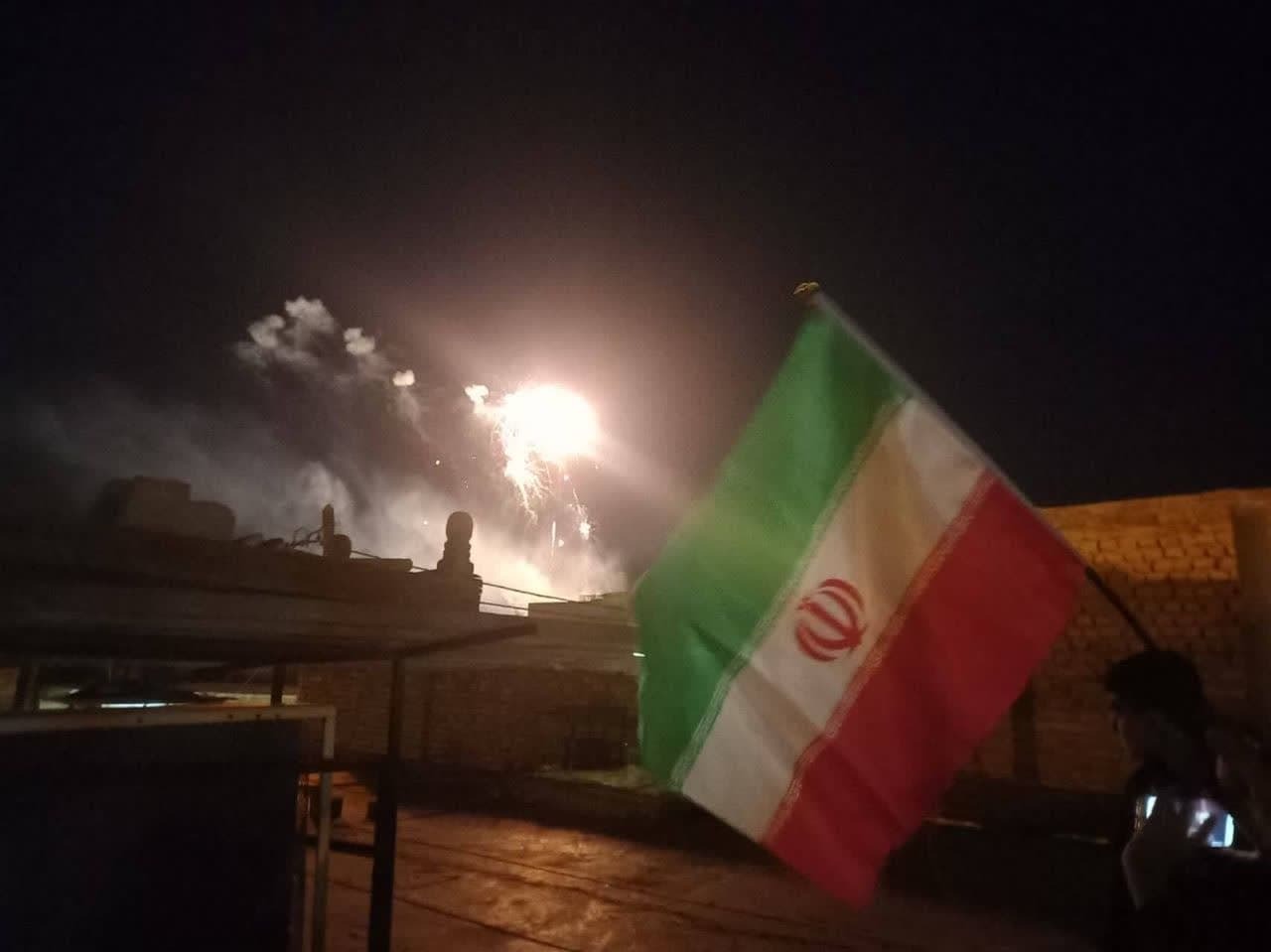 جشن پیروزی انقلاب و نورافشانی در سراسر کشور + فیلم و تصاویر