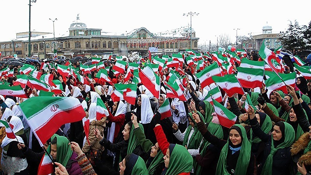 تهران در مه + فیلم