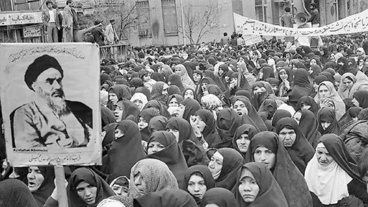 انقلاب اسلامی ایران و «زن، زندگی، آزادی»