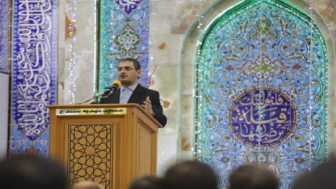 معرفی شخصیت امام (ره) از مهمترین مصادیق جهاد تبیین است