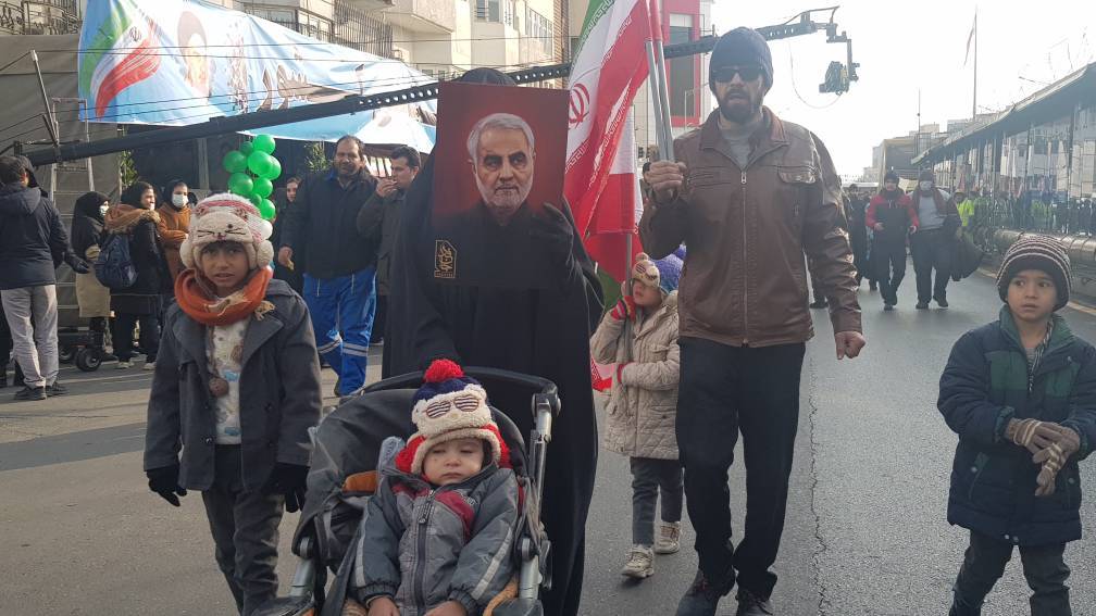 جشن پیروزی انقلاب آغاز شد + فیلم و تصاویر