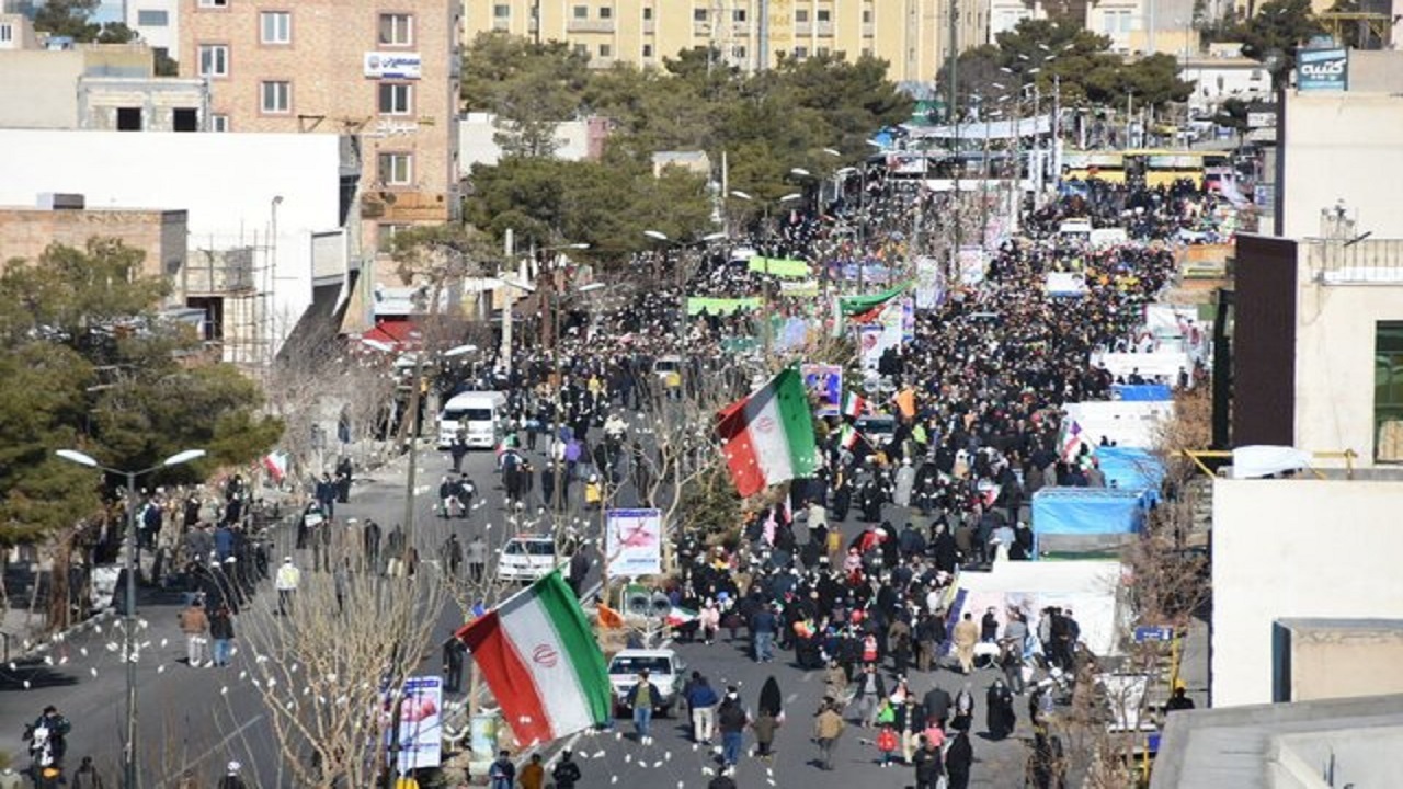 حضور باشکوه مردم در راهپیمایی ٢٢ بهمن مسوولیت مدیران را دوچندان می‌کند