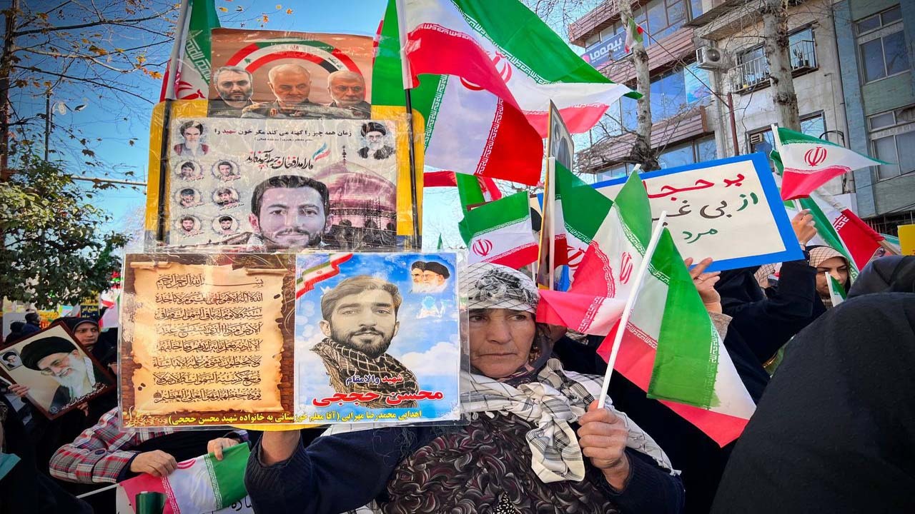 تصاویر راهپیمایی ۲۲ بهمن در مرکز مازندران از لنز دوربین باشگاه خبرنگاران