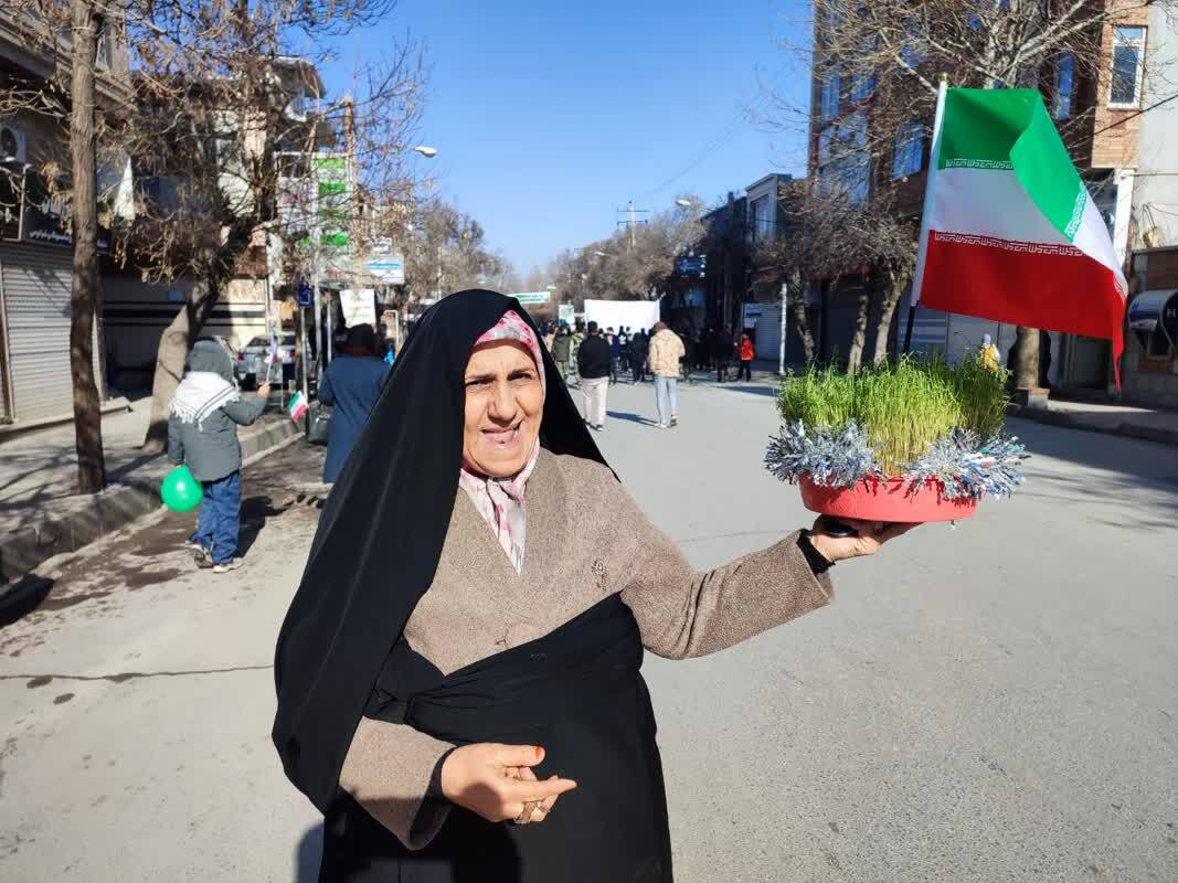 جلوه گری حماسه و عشق به انقلاب و میهن