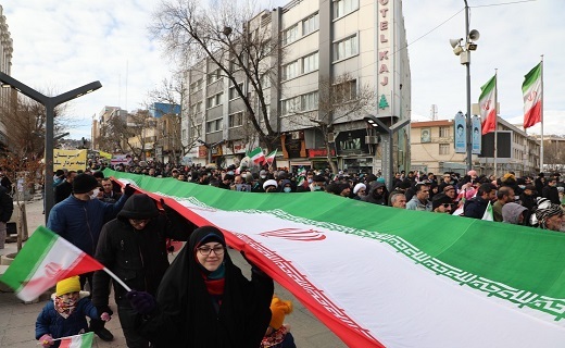 راهپیمایی باشکوه کردستانی ها در راهپیمایی