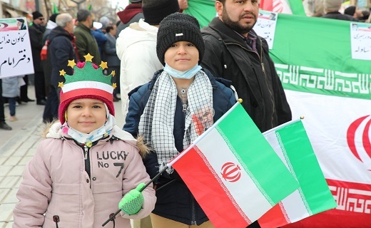 راهپیمایی باشکوه کردستانی ها در راهپیمایی