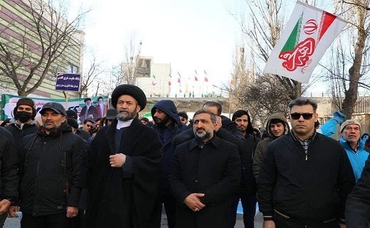 حضور حماسی مردم اردبیل در راهپیمایی ۲۲ بهمن حضور حماسی مردم اردبیل در راهپیمایی ۲۲ بهمن