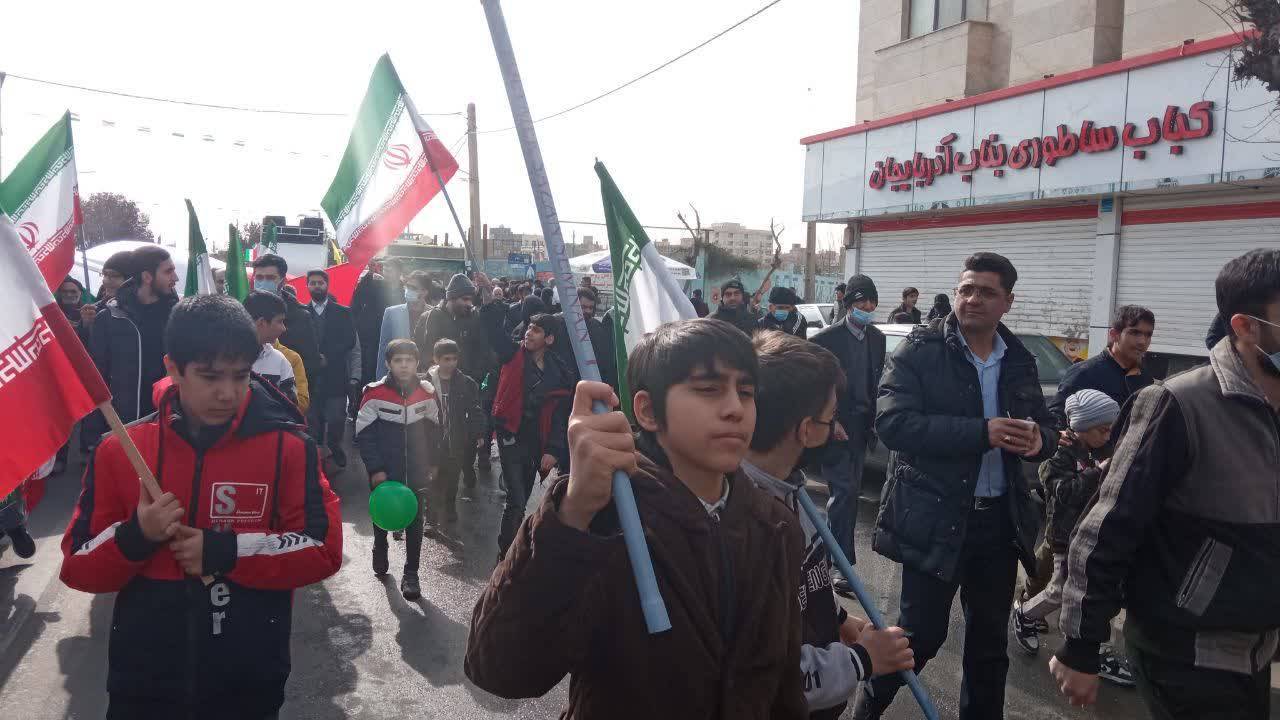 راهپیمایی در سالروز پیروزی انقلاب