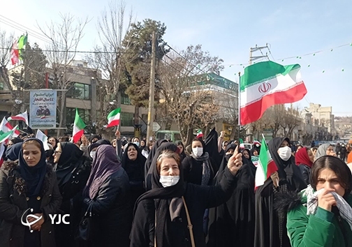حضور زنان در راهپیمایی ۲۲ بهمن در مهاباد