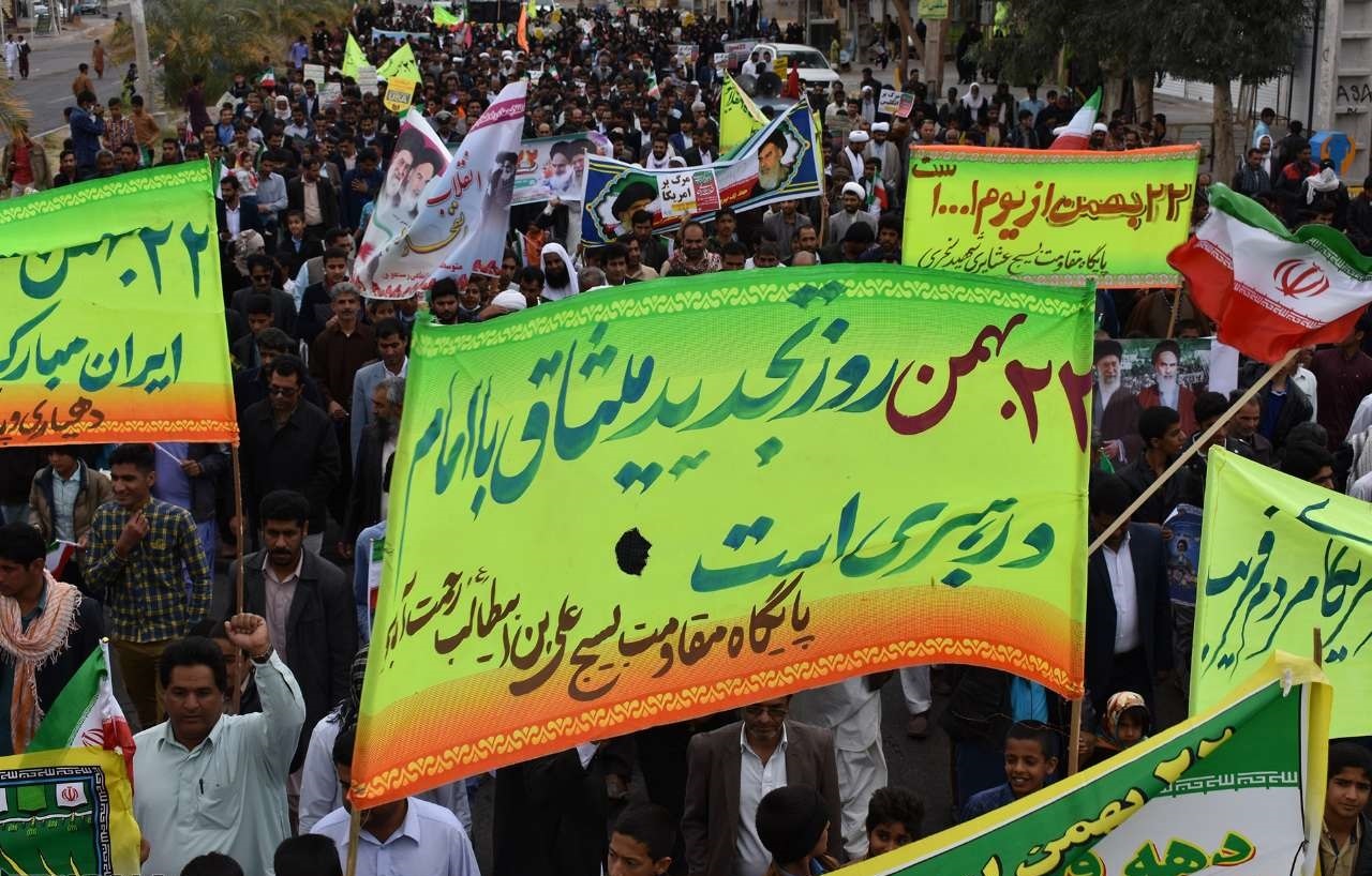 حضور زنجانیها در راهپیمایی ۲۲ بهمن حضور زنجانیها در راهپیمایی ۲۲ بهمن