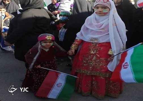 حضور هفتکلی ها در جشن انقلاب 1401