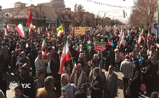 ایران استوار با ۴۴ سال افتخار/ تکاپوی مردم یزد برای راهپیمایی ۲۲ بهمن+عکس و فیلم