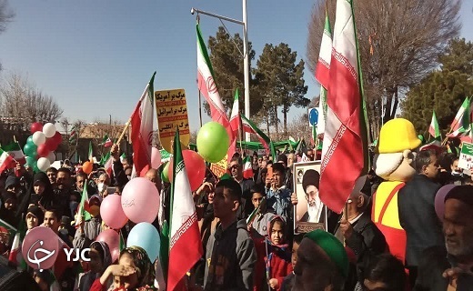 ایران استوار با ۴۴ سال افتخار/ تکاپوی مردم یزد برای راهپیمایی ۲۲ بهمن+عکس و فیلم