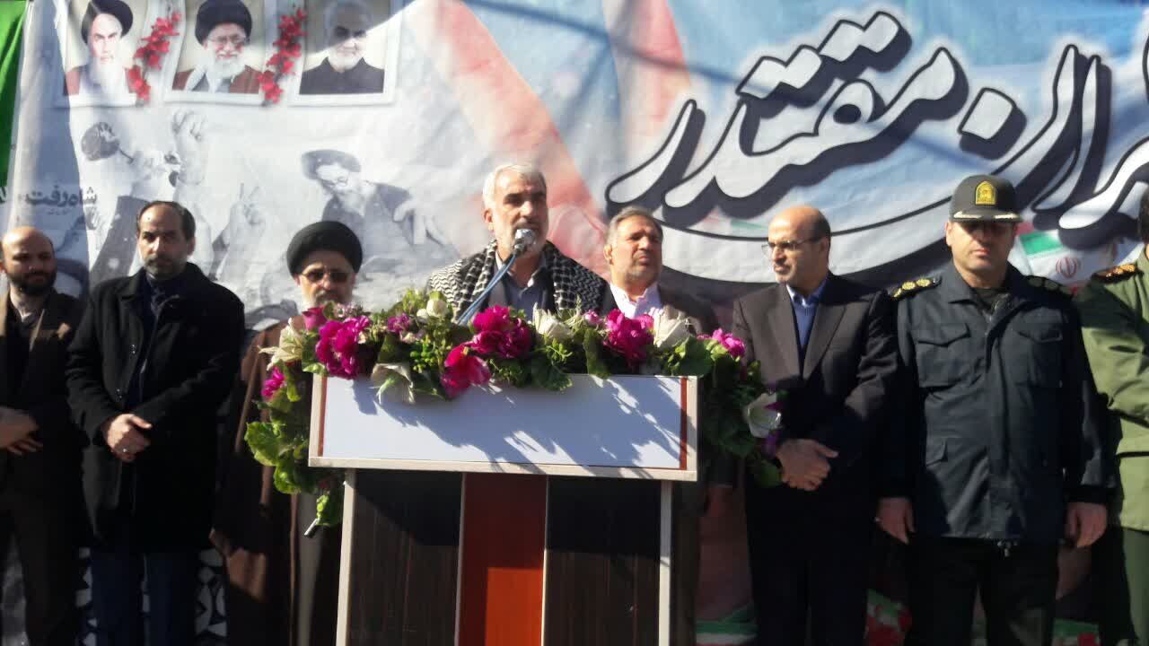 افتتاح ۱۱۰۰ مدرسه دهه فجر امسال در کشور
