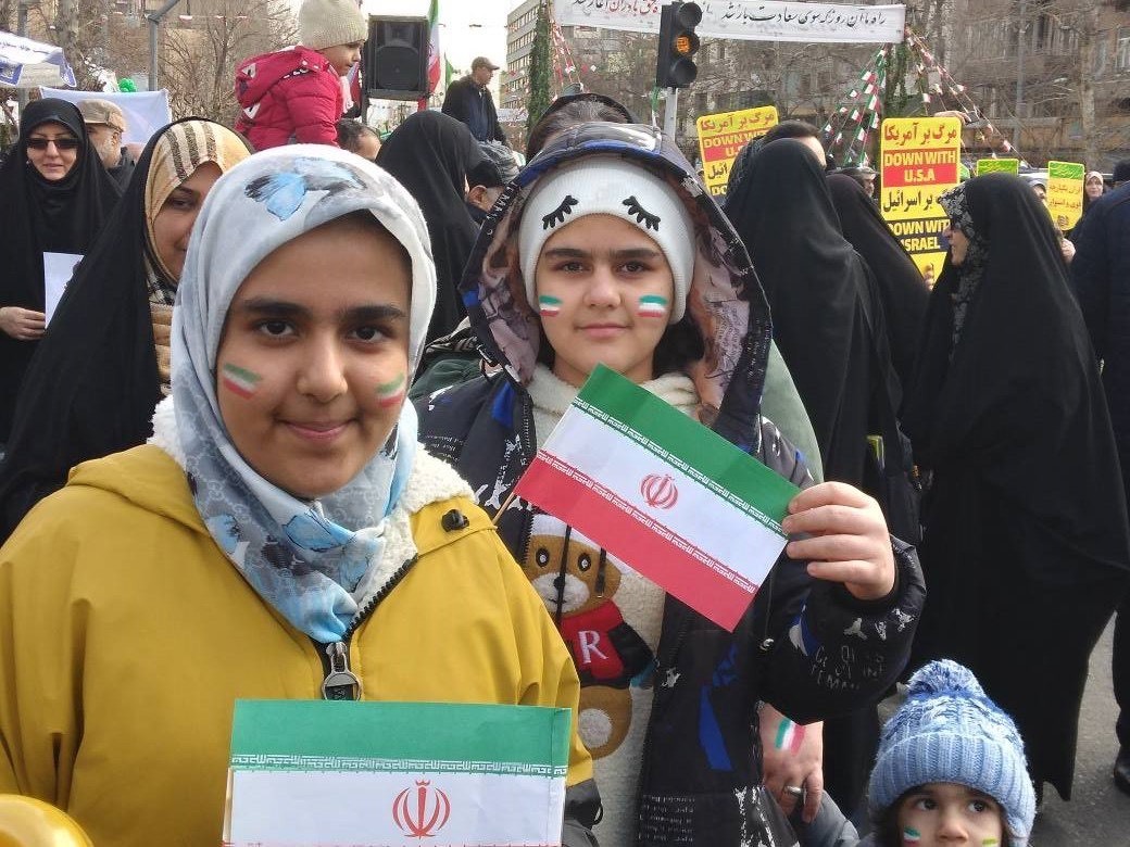 حضور پررنگ کودکان در جشن پیروزی انقلاب